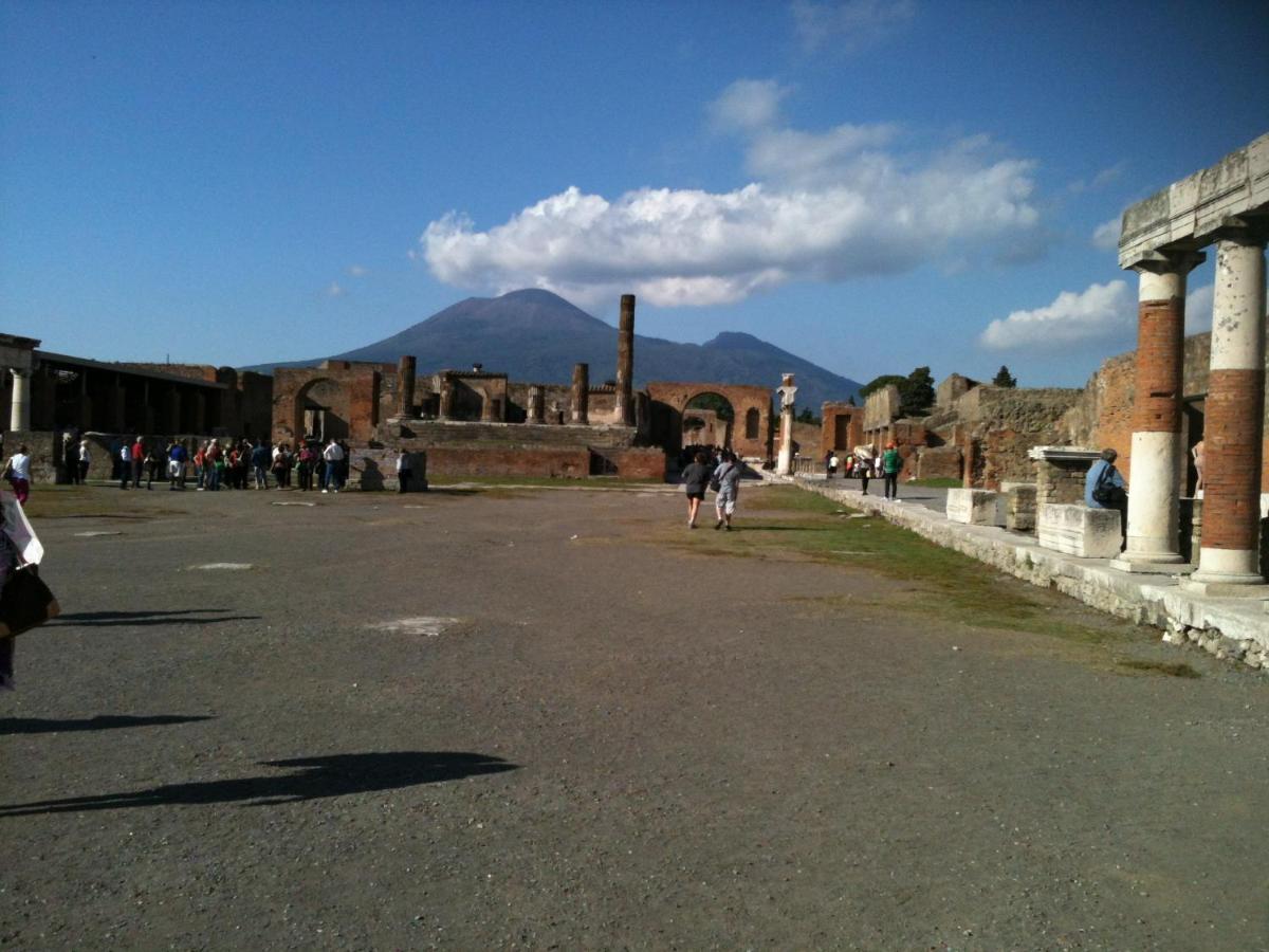 Villa Mena Pompei Exterior foto